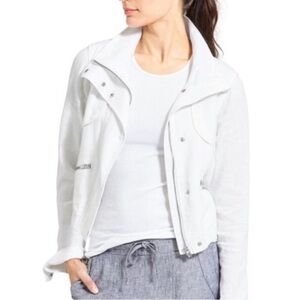 Athleta White Sahara 100% Linen Jacket. NWT. Cropped moto style. Size XS.